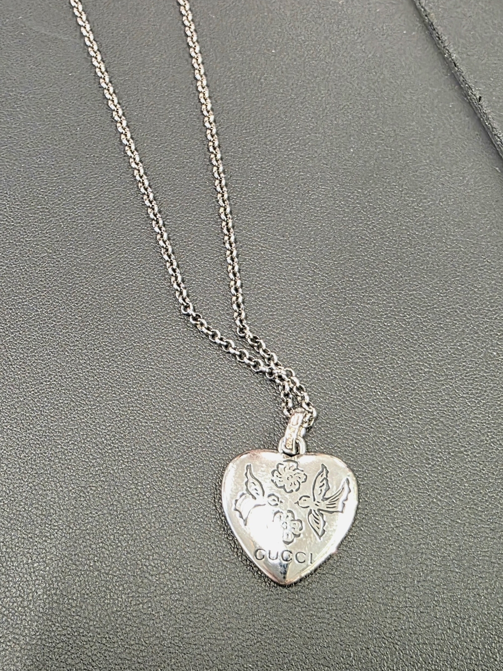 Gucci NIB Blind For Love Double Sided .925 Silver Heart Pendant Necklace 💗 - Picture 4 of 9